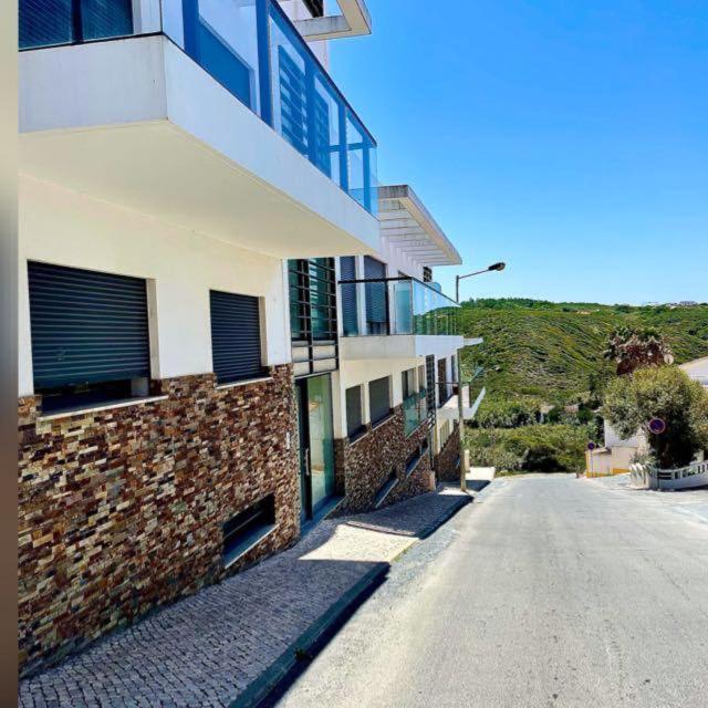 Zambujeiraseahouse - 100M Da Praia Zambujeira do Mar Luaran gambar